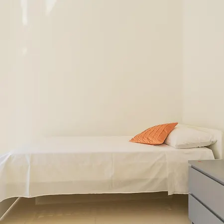 Beautiful House 19 Apartment *